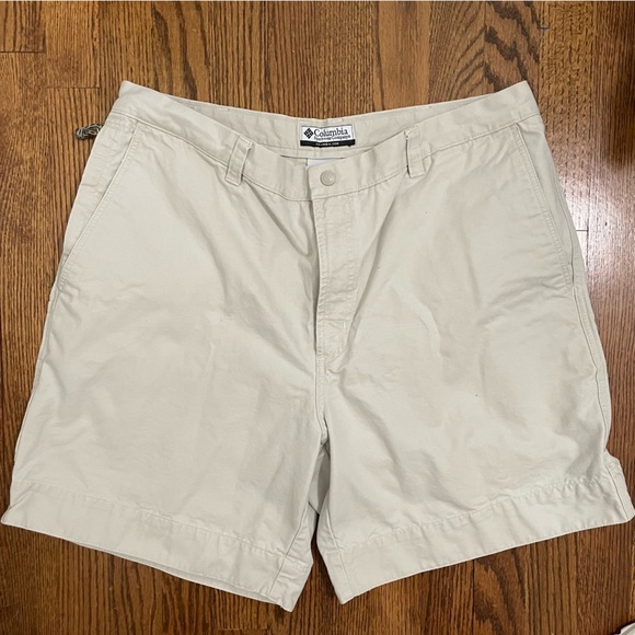 Columbia Men's Sportswear Outdoor Utility Short Khaki Size 38 - Picture 1 of 9